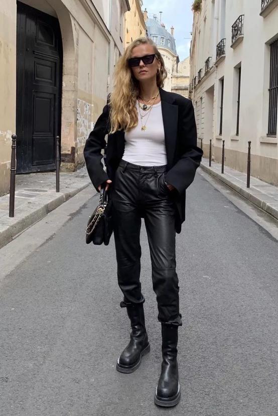 切爾西靴配什么襪子_馬丁靴穿搭技巧_秋冬靴子搭配