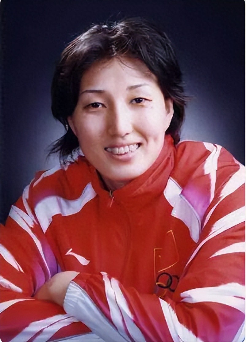 中國女排名將王麗娜：歷經(jīng)三任教練，40 歲才做媽媽背后有何故事？