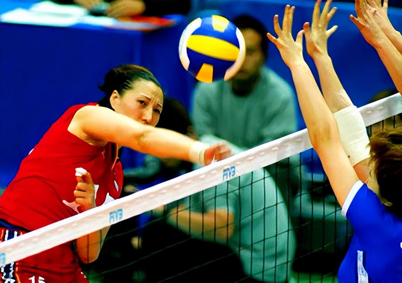 王麗娜 中國女排 雅典奧運會_女排王麗娜圖片