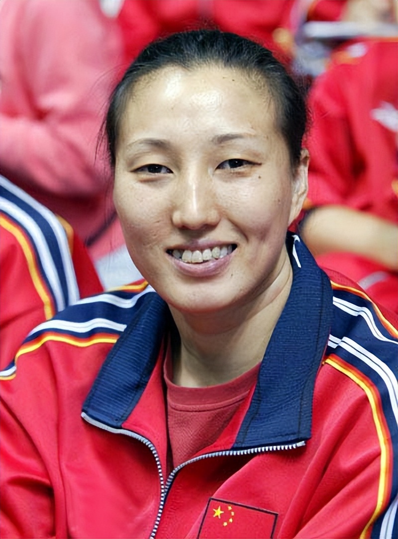 王麗娜 中國女排 雅典奧運會_女排王麗娜圖片