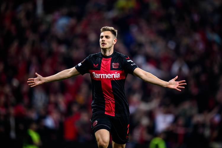 德甲拜仁大勝多特蒙德_新賽季德國足球甲級聯賽勒沃庫森拜仁慕尼黑多特蒙德